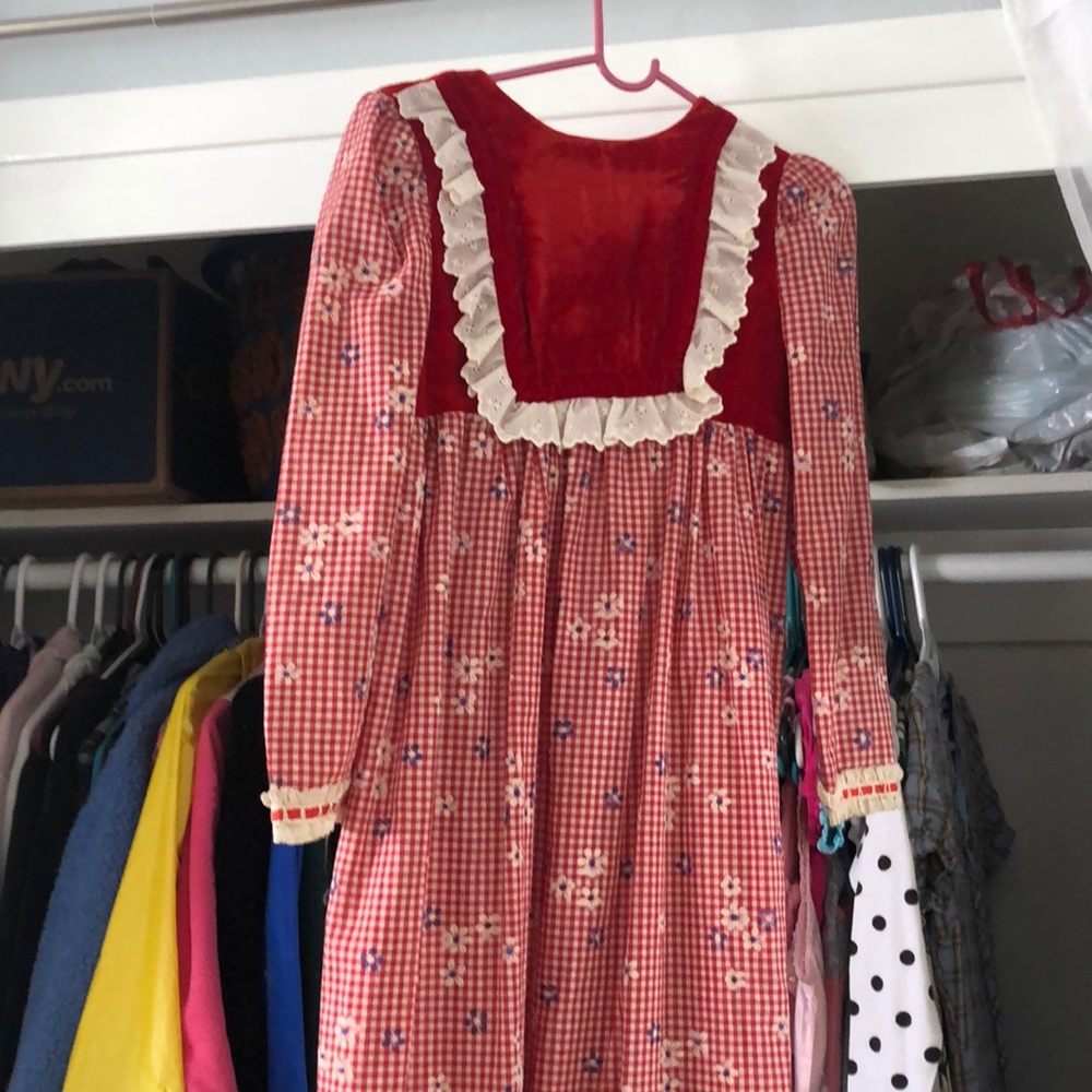 RETRO VINTAGE COTTAGECORE GINHAM VELVET DRESS